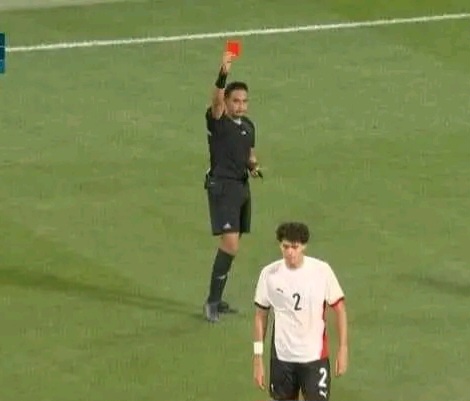 طرد اللاعب عمر فايد