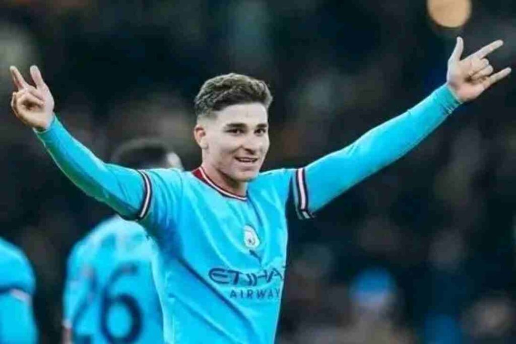 خوليان ألفاريز ويكيبيديا: السيرة الذاتية وأسرار نجم مانشستر سيتي الصاعد