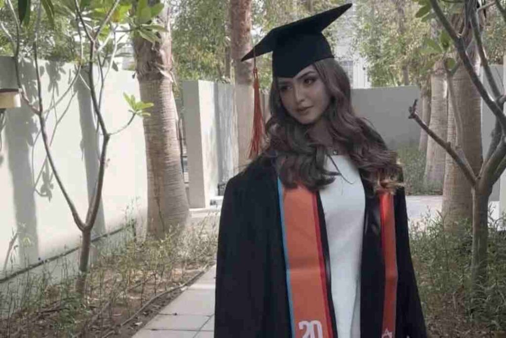 من هي حلا الترك ويكيبيديا السيرة الذاتية