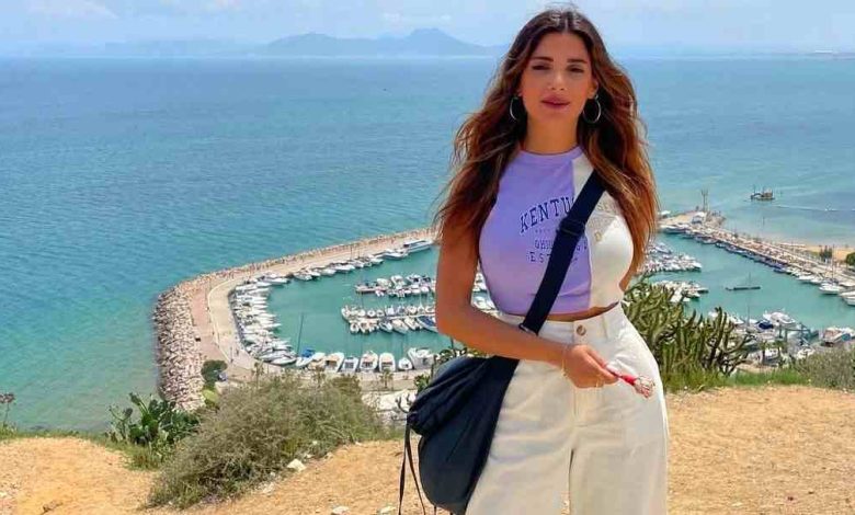 رلى عازر ويكيبيديا ديانتها، كم عمرها، جنسيتها، السيرة الذاتية