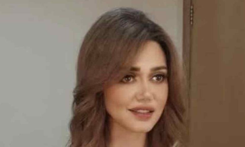 نوليا مصطفى ويكيبيديا، كم عمرها، ديانتها، جنسيتها، زوجها، السيرة الذاتية