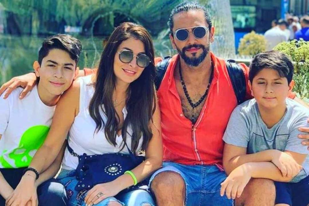 يسرا اللوزي وزوجها واولادها | قصة نجاح عائلي هادئ في قلب الدراما المصرية