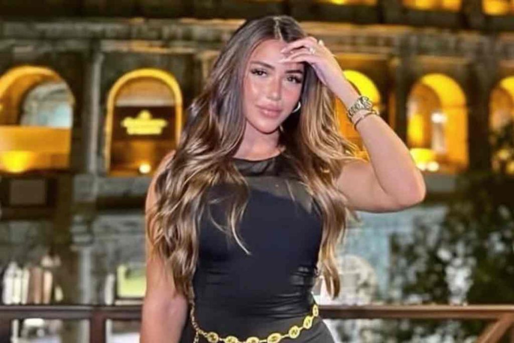 سارة سلامة تخطف الأنظار مجددًا.. أحدث ظهور ورسائل مثيرة عن حياتها الفنية والشخصية